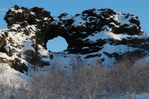 Islandia: tour de invierno de 10 días con alojamiento y comidas