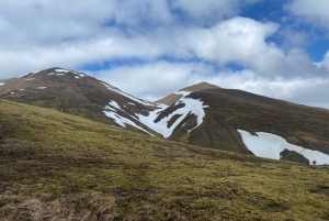 Iceland: Móskarðshnjúkar Day Hike with Guide