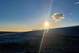ヨークルスアルロン青の洞窟ツアーと氷河ウォーク