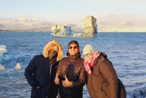 Jökulsárlón Floating Glacier & Diamond Beach Day Tour