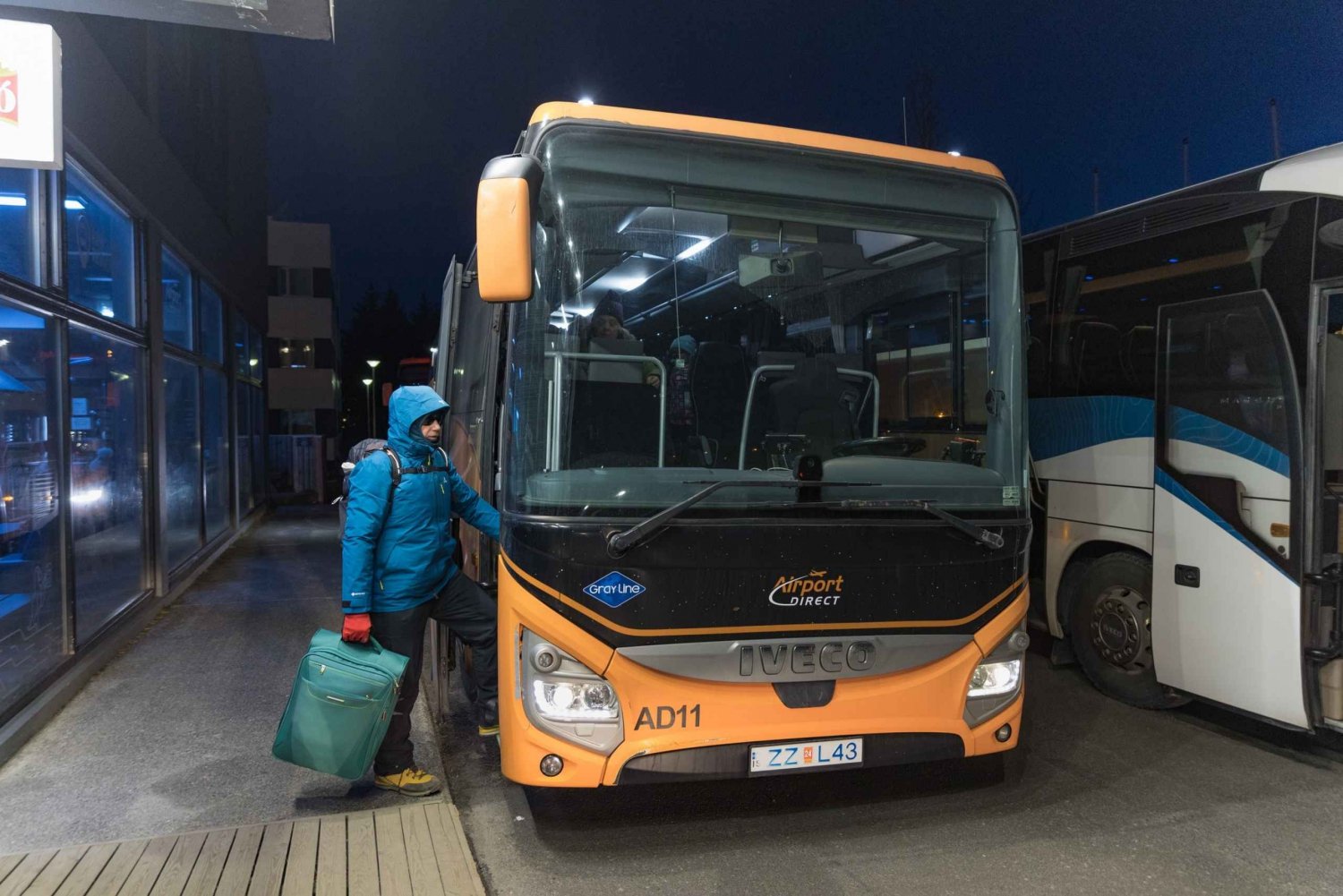 Keflavík Airport (KEF): Bus Transfer to/from Reykjavik