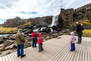 Keflavik: Private Golden Circle Tour mit Abholung vom Flughafen