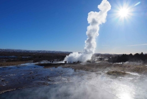 Keflavik: Private Golden Circle Tour mit Abholung vom Flughafen