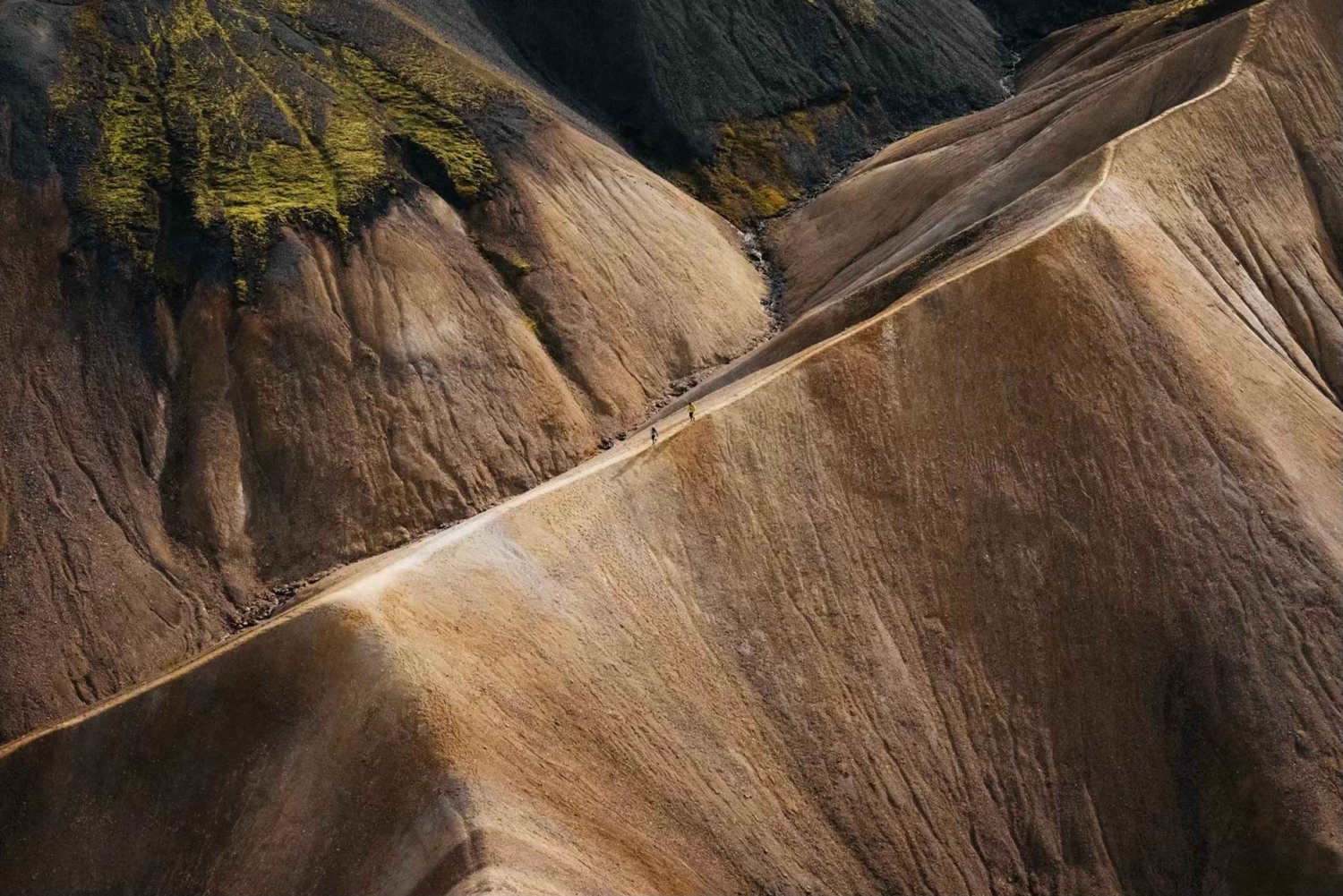 Landmannalaugar e Hekla: cores, crateras e fontes termais
