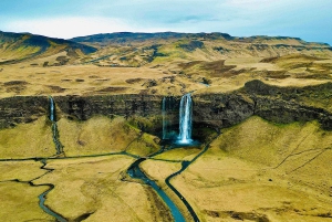 Landmannalaugar: Helicopter tour with 3 Landings