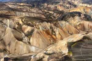 Landmannalaugar: Helikoptervlucht met 3 landingen