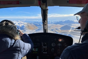 Landmannalaugar: Helikoptervlucht met 3 landingen