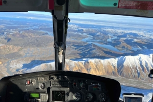 Landmannalaugar: Helikoptervlucht met 3 landingen