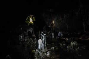 Grotta di Leidarendi: grotta del tunnel di lava da Reykjavik
