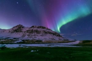 Premium NorthernLights Hunting With Photographer-Small Group