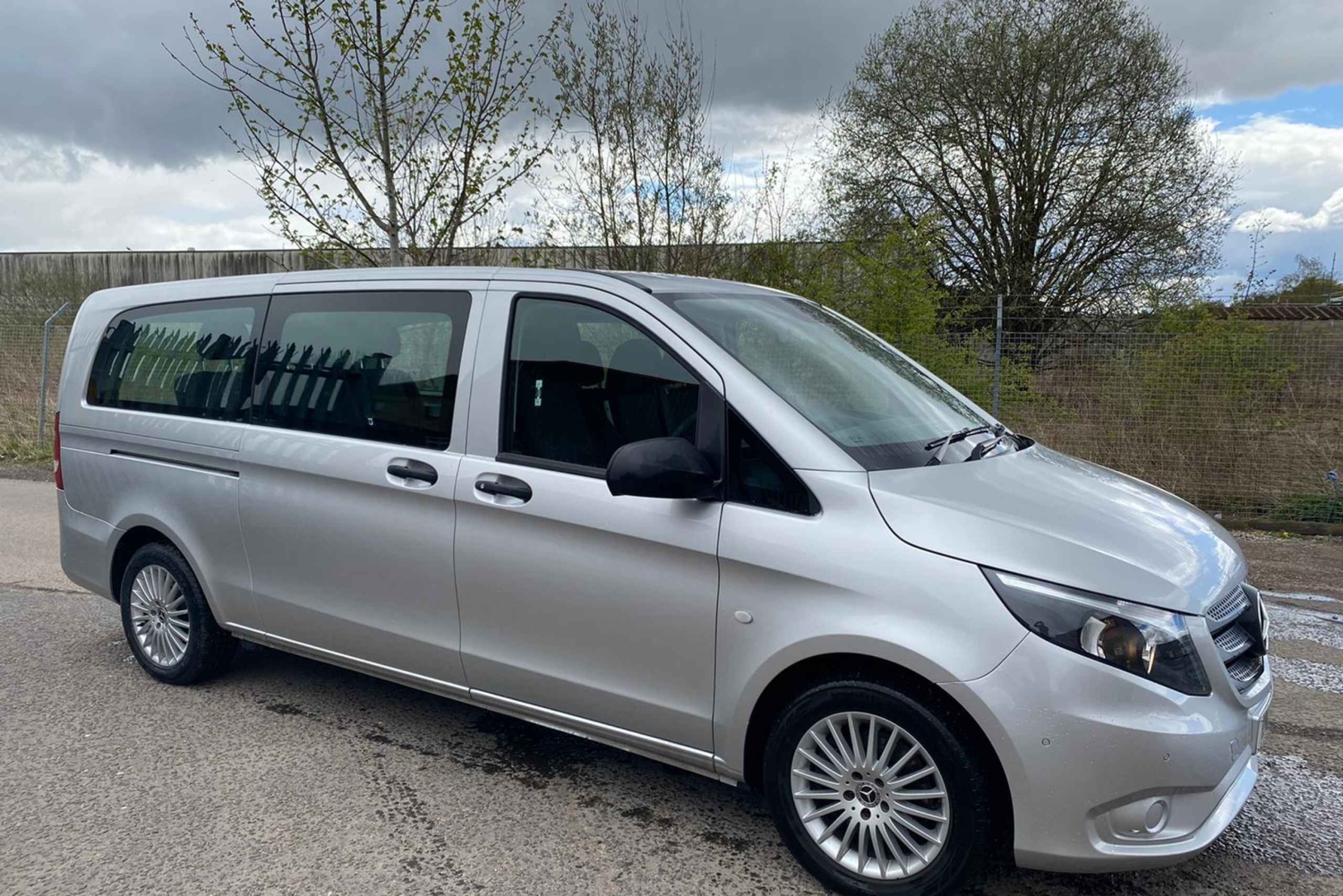 Mini Van: Transferes entre o aeroporto de Keflavik e Reiquiavique