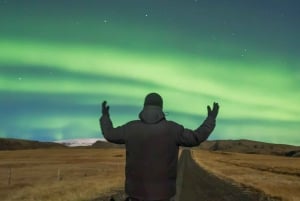 Northern Lights in Super Jeep, Photos, Hot Cocoa, Pastries