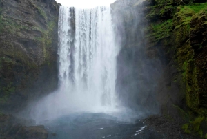 Private Tagestour an der Südküste mit Gletscherwanderung