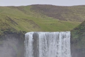 Private Tagestour an der Südküste mit Gletscherwanderung