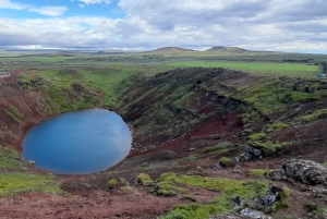 Tour privado del Círculo Dorado con servicio de recogida en el aeropuerto