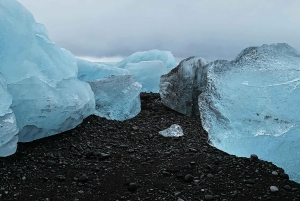 Privat tur til Jökulsárlón Diamond Beach og Black Sand Beach