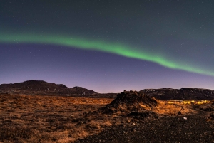 Passeio privativo de jipe pelas luzes do norte saindo de Reykjavik