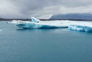 Glacier Lagoon and Diamond Beach Private Tour from Reykjavik