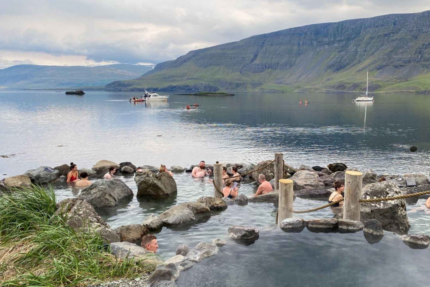 Yksityinen kuljetus: Reykjavíkista Hvammsvíkin kuumille lähteille ja takaisin