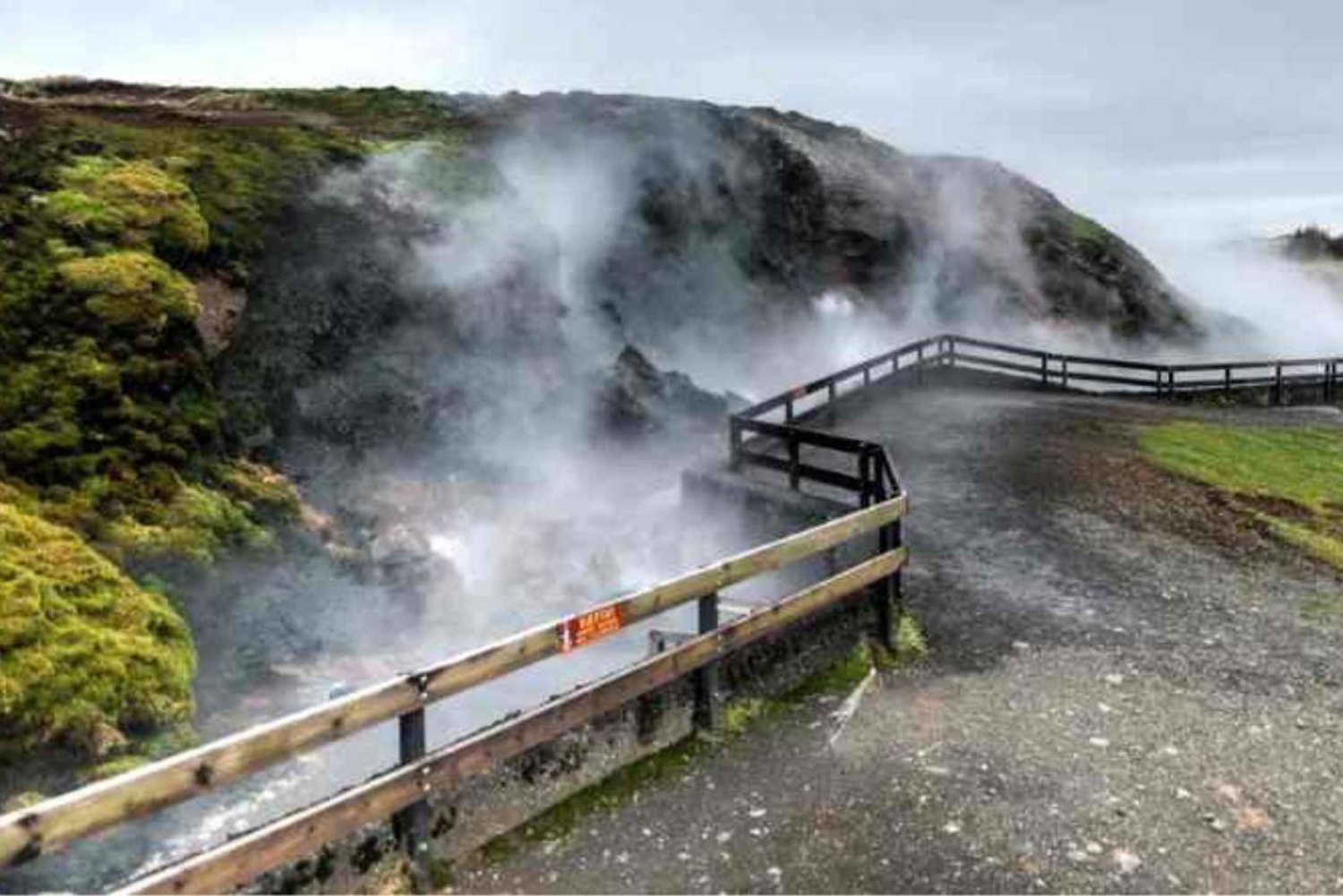 Yksityinen kuljetus: Reykjavíkista Hvammsvíkin kuumille lähteille ja takaisin