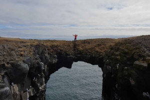Reykjavik: 2 päivän länsikierros Snæfellsnesin ja Silver Circlen kanssa