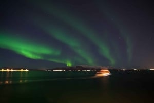 Reykjavik: 2-Hour Northern Lights by Boat with Backup Plan