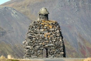 Reykjavik: 8-Day Iceland Ring Road Guided Small Group Tour