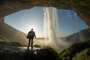 Reykjavik: 8-Day Iceland Ring Road Guided Small Group Tour