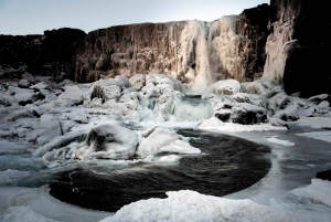 Reykjavík: Best of Golden Circle, Hidden Gems & Lava Tunnel