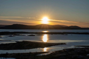 Reykjavík: Best of Golden Circle, Hidden Gems & Lava Tunnel