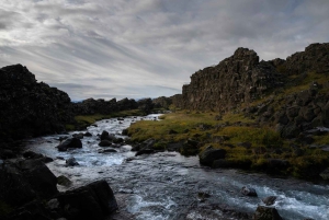 Reykjavík: Best of Golden Circle, Hidden Gems & Lava Tunnel