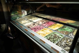 Reykjavík: Best of Golden Circle, Hidden Gems & Lava Tunnel