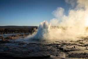 Reykjavík: Best of Golden Circle, Hidden Gems & Lava Tunnel