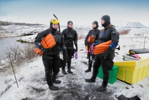 Reykjavik Combo : Cercle d'or et plongée avec masque et tuba à la fissure de Silfra