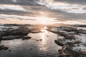 Reykjavík: Silfra Fissure Snorkeling and Lava Caving Tour