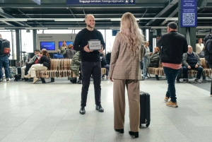 Reykjavik: Keflavikin lentokentälle/ lentokentältä