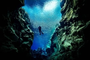 Reykjavik: Diving in Silfra with Underwater Photos