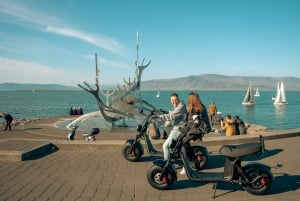 Reykjavík e-Scooter tour with Perlan panorama deck visit!