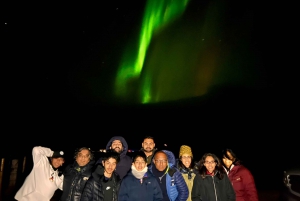 Reykjavik : Exclusive Tour for Northern Lights Hunt