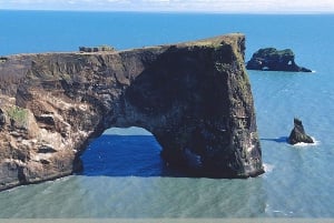 Reykjavík: German-speaking shore excursion South Iceland in a small group