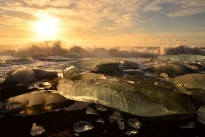 Reykjavik: Glacier Lagoon and South Coast Small Group Tour