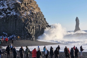 Reykjavik: Glacier Lagoon & Diamond Beach Private Tour
