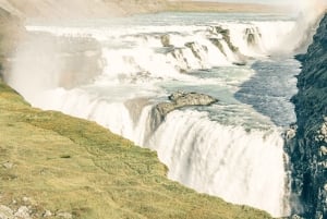 Reykjavík : Tour du Cercle d'Or et du Lagon Bleu avec transferts