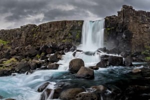 Reykjavik: Prywatna wycieczka po Golden Circle i Secret Lagoon