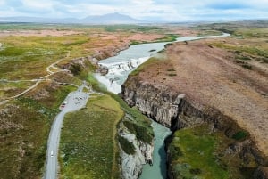 Reykjavik: Golden Circle Day Trip with Kerið Crater