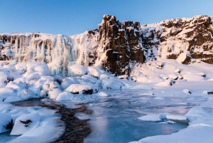 Reykjavík: Golden Circle & Extra Waterfalls Small Group Tour