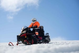 Reykjavik: Złoty Krąg w super jeepie z jazdą na skuterach śnieżnych