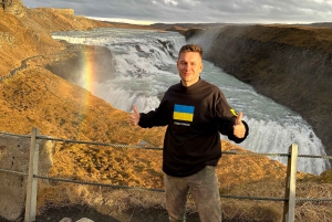 Reykjavik: Golden Circle Private Tour in einem Tesla Auto