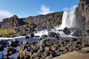 Reykjavik: Golden Circle Private Tour - One Day Adventure