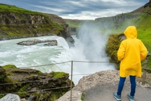 Reykjavík: Private Tour zum Golden Circle & zur geheimen Lagune